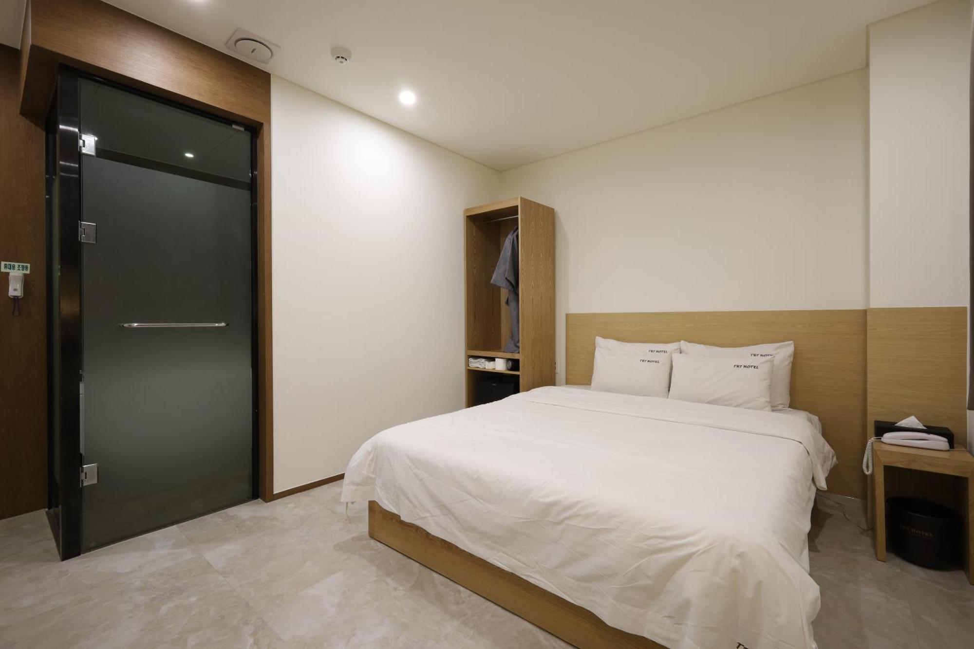 Trt Hotel Busan Exterior photo