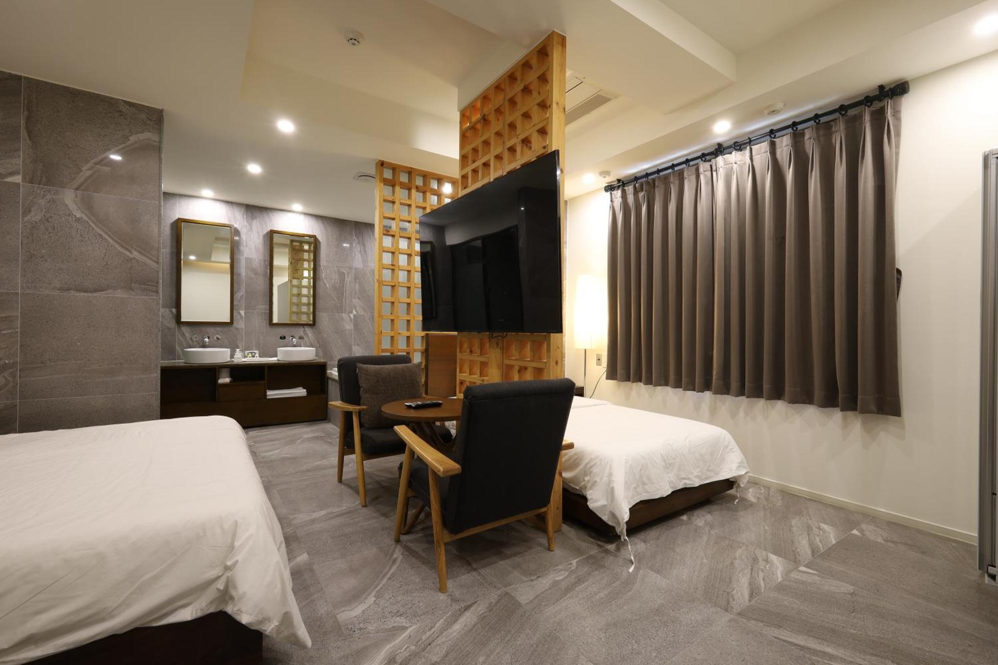 Trt Hotel Busan Exterior photo